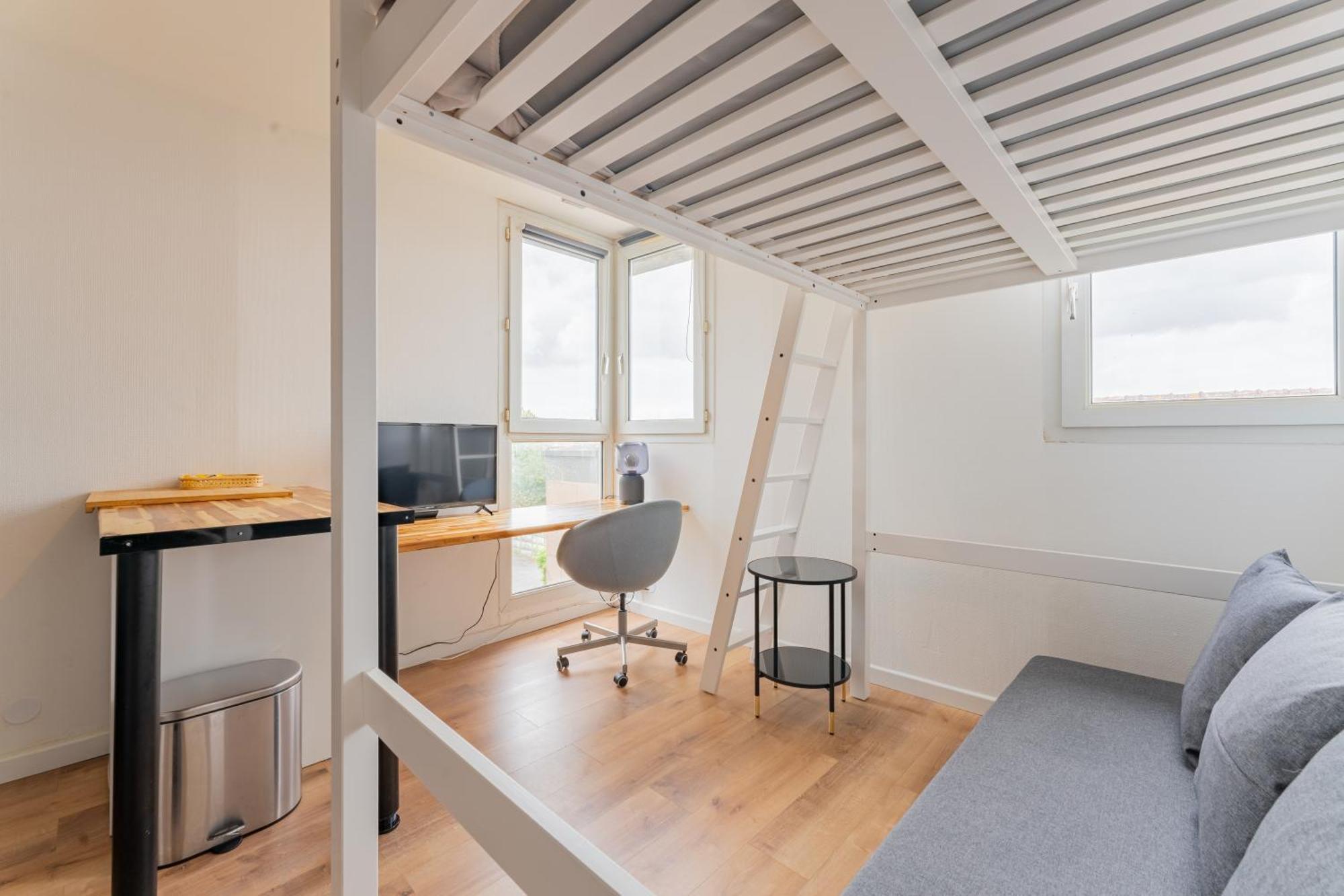Appartement Charlemagne - Studio Confortable Avec Parking Gratuit - Quelques Pas De La Gare, Cuisine, Wifi à Arras Extérieur photo