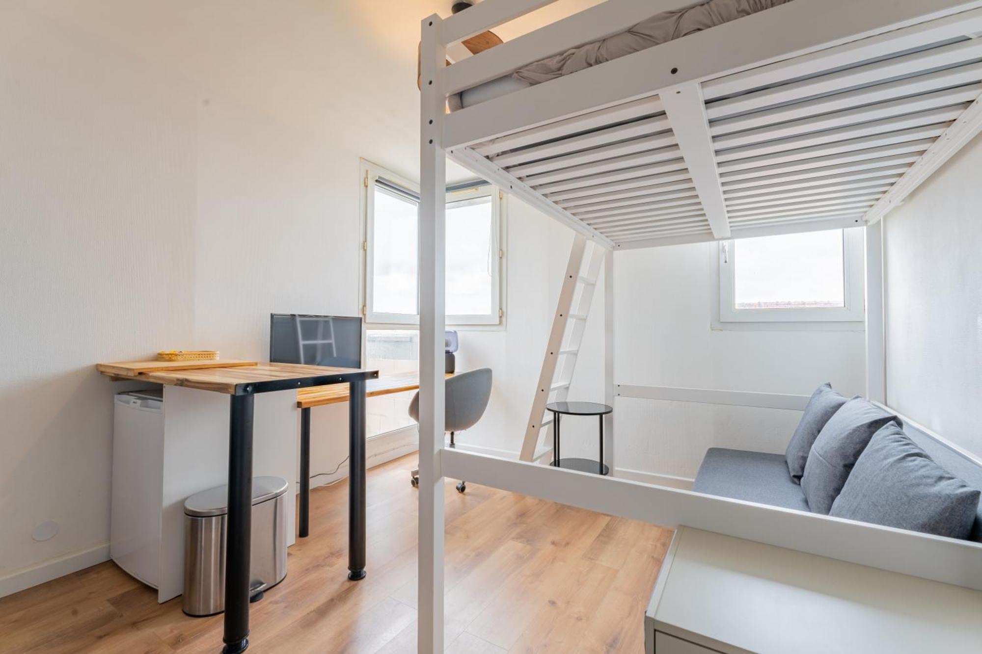 Appartement Charlemagne - Studio Confortable Avec Parking Gratuit - Quelques Pas De La Gare, Cuisine, Wifi à Arras Extérieur photo