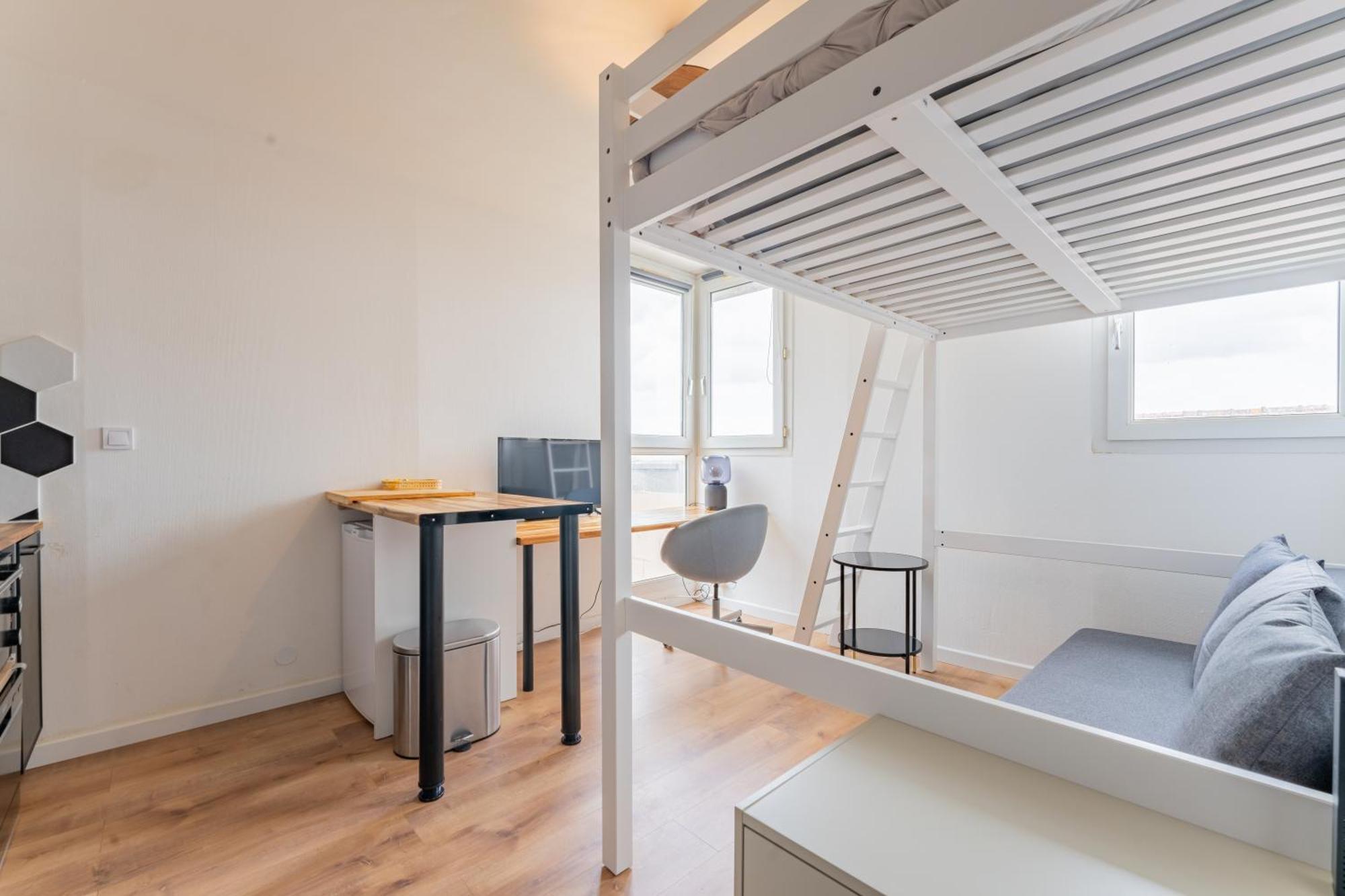 Appartement Charlemagne - Studio Confortable Avec Parking Gratuit - Quelques Pas De La Gare, Cuisine, Wifi à Arras Extérieur photo